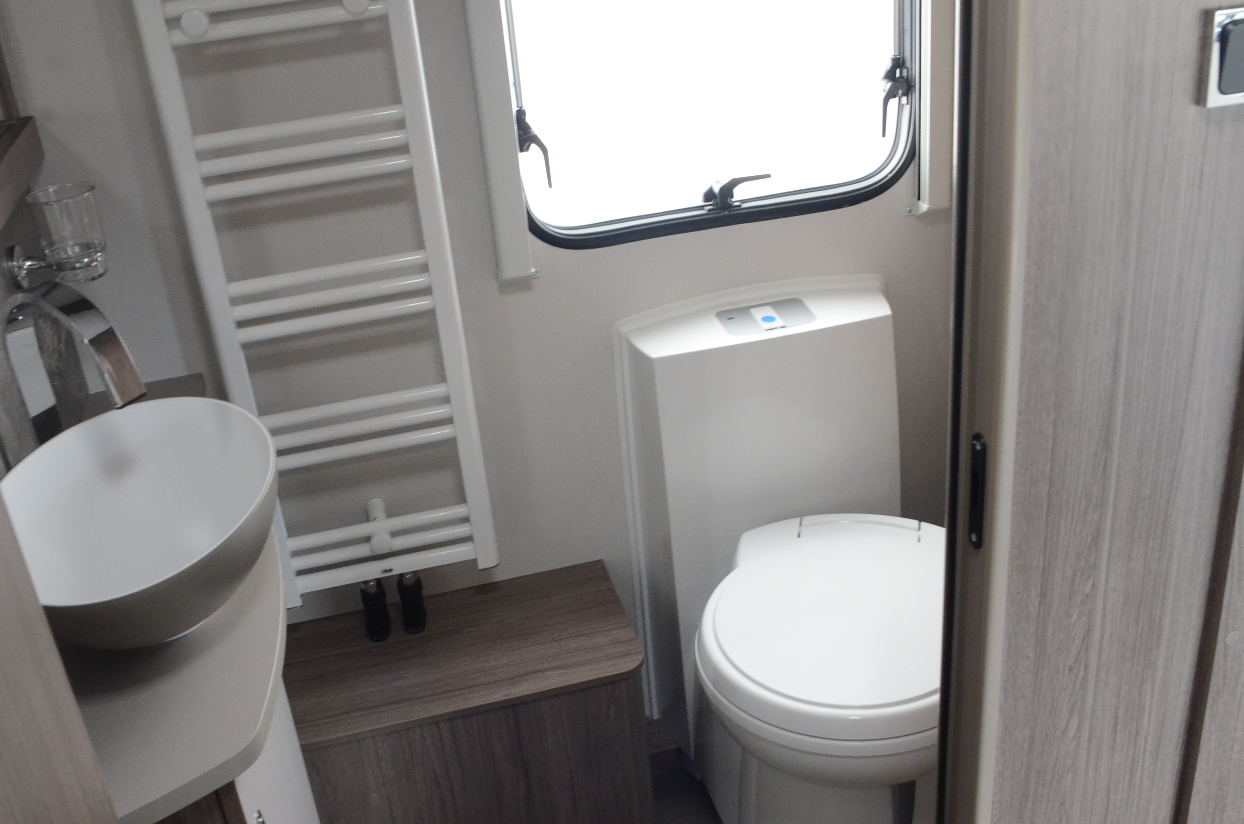 2021 Coachman Laser Xcel 845