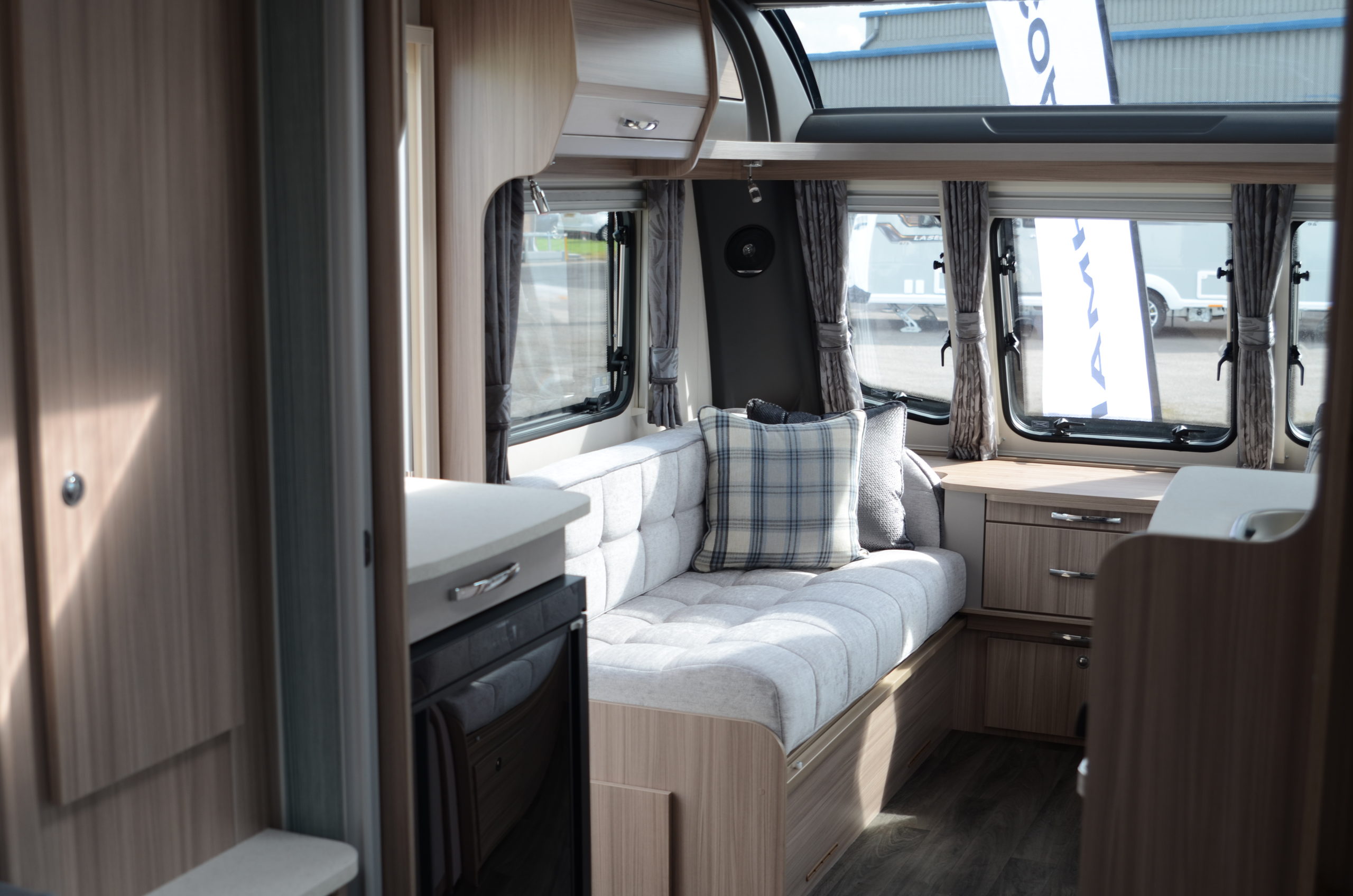 2021 Coachman Acadia 575