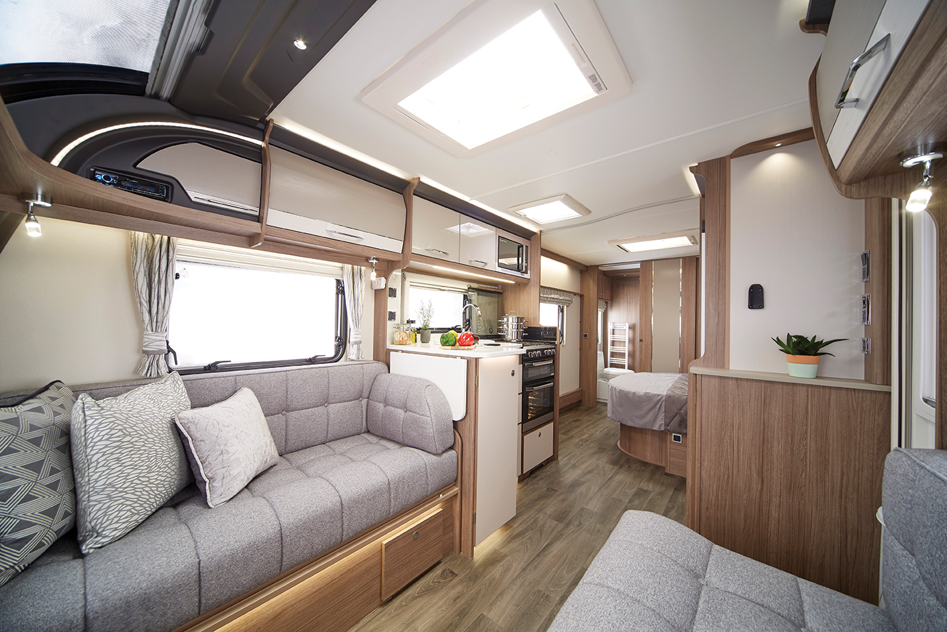 2021 Coachman Laser 575 Xcel