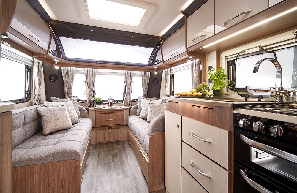 2021 Coachman Laser 675