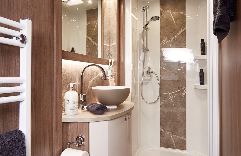 2021 Coachman Laser 875