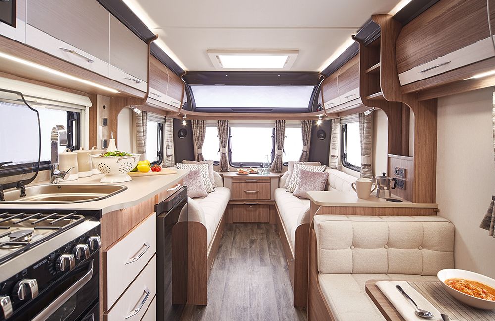 2021 Coachman VIP 520