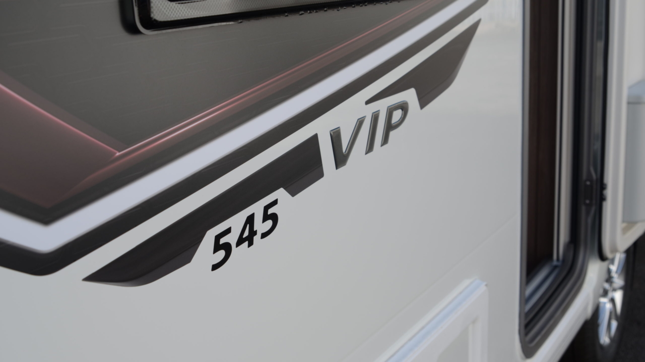 2021-coachman-vip 545