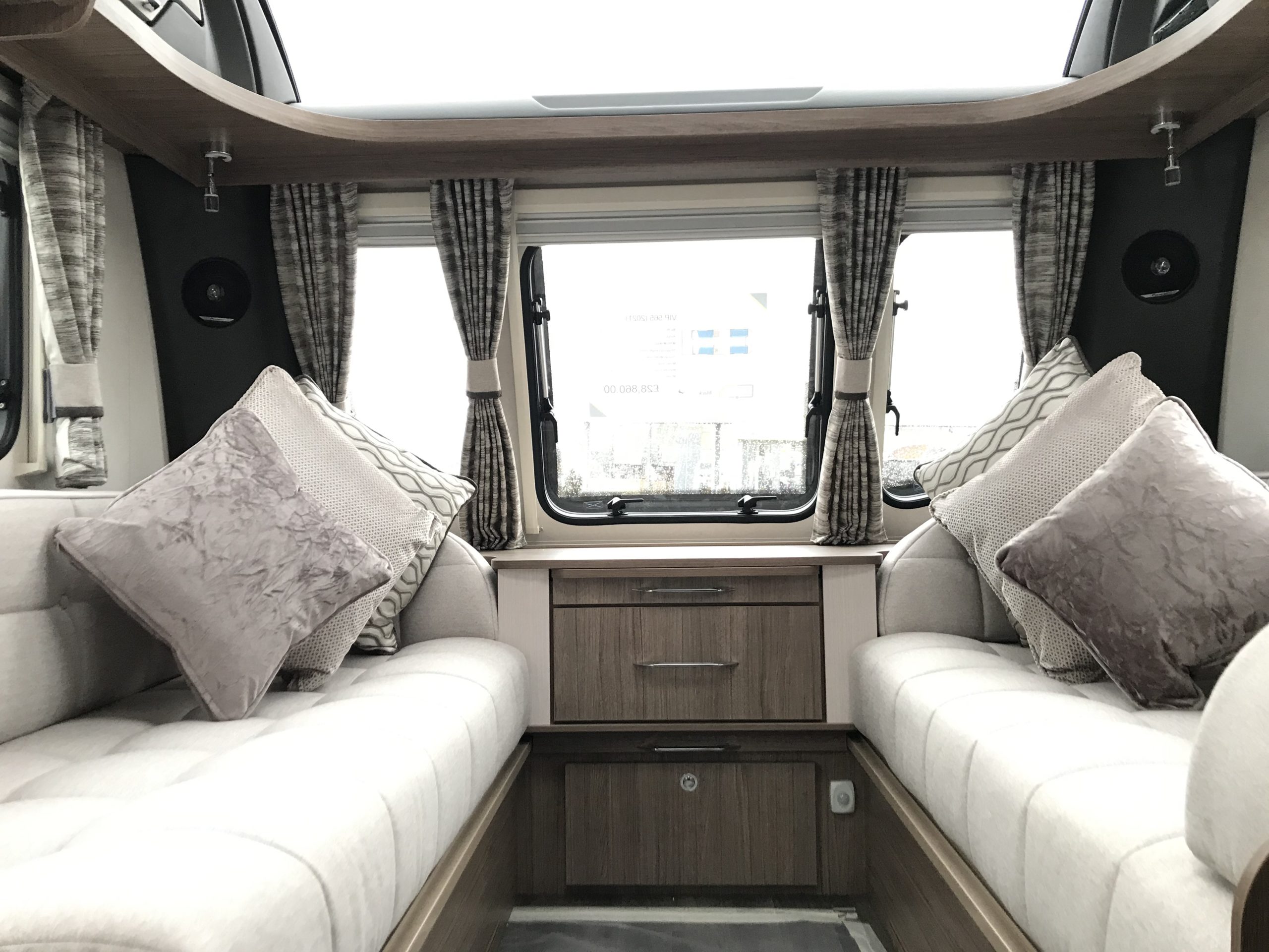 2021 Coachman VIP 565