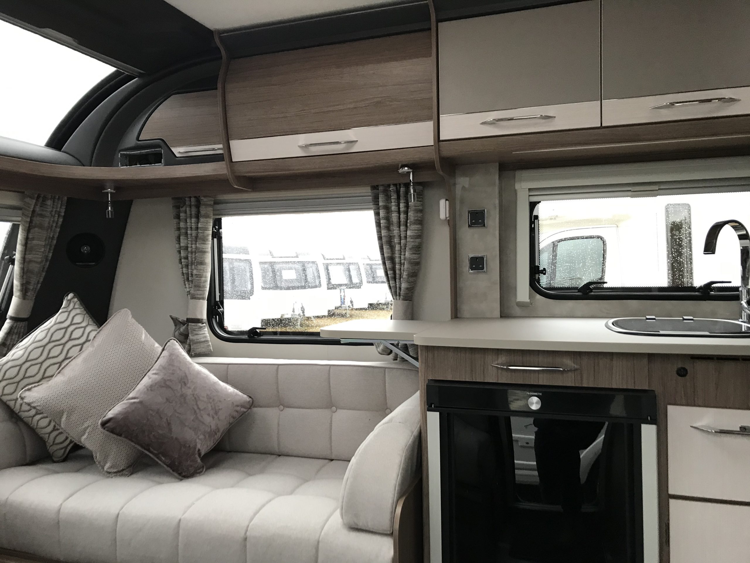 2021 Coachman VIP 565