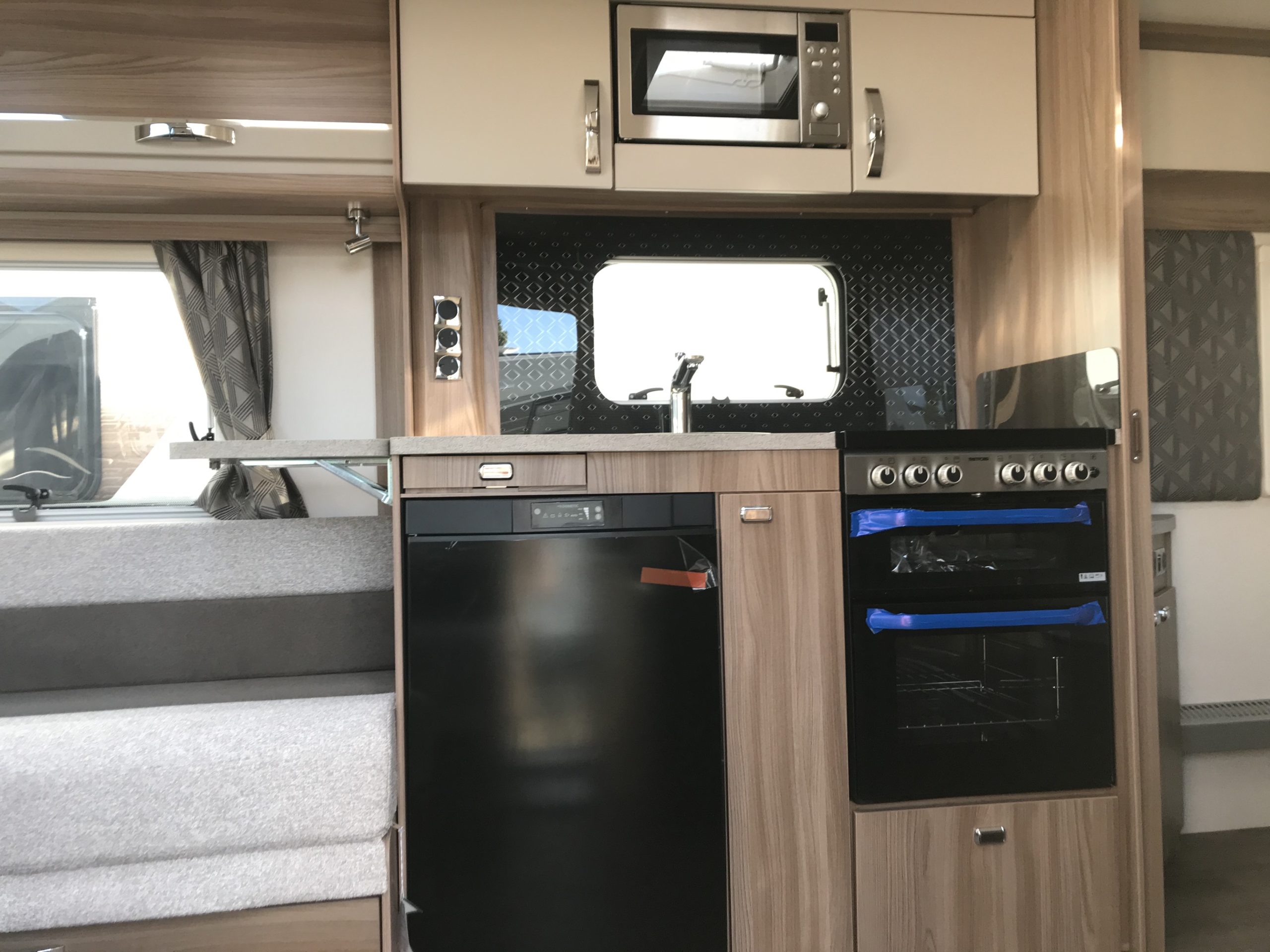 2021 Swift Challenger X 880