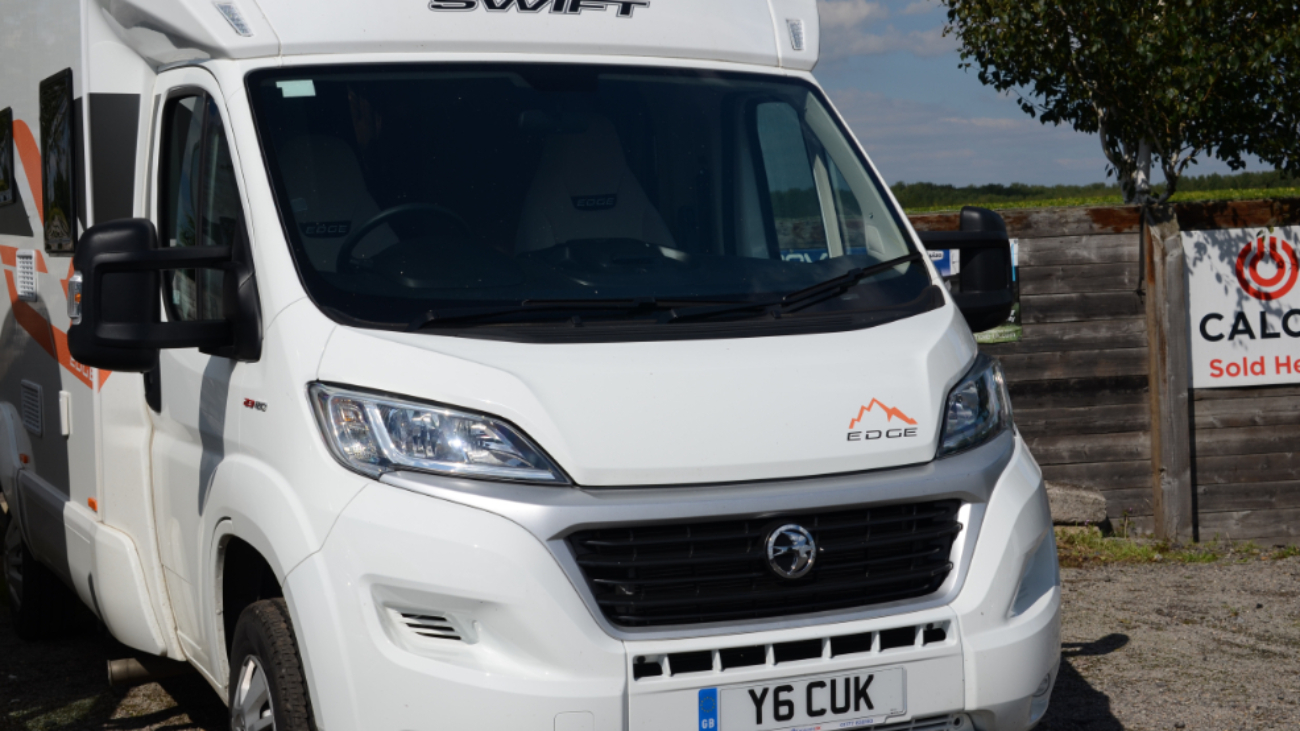Swift Edge 464