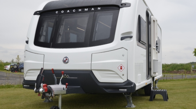 2022-coachman-lusso-1-2