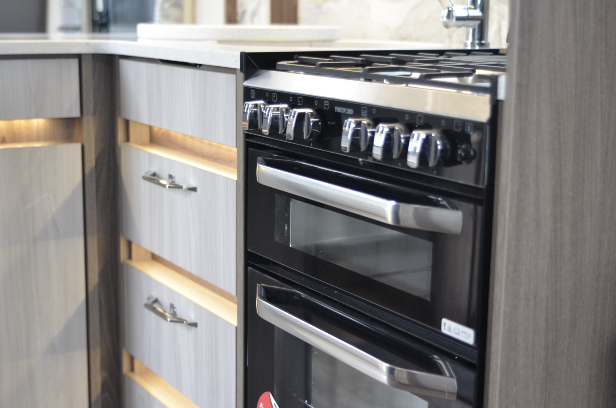 2022-coachman-lusso-2-23