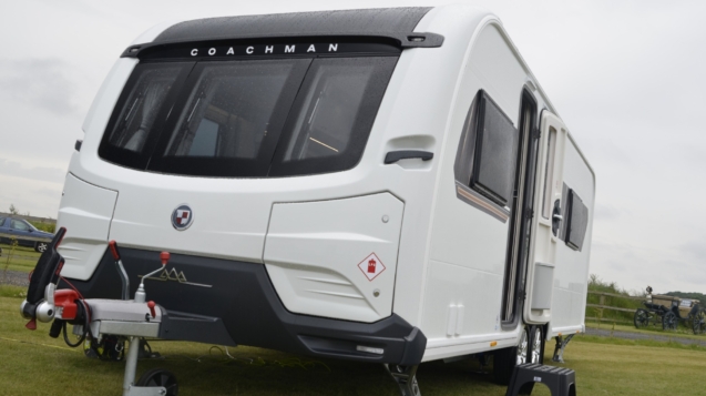 2022-coachman-lusso-2-3